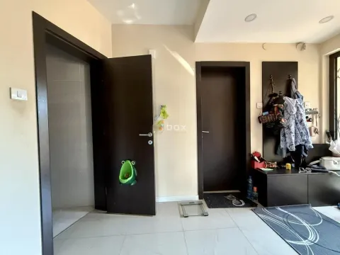 Sale, house, 180m², Donja Vrežina, Niš - image 38