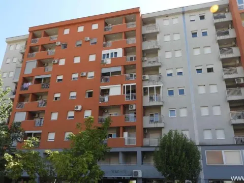 Izdavanje, jednosoban stan, 53m², Podgorica, Crna Gora - image 9
