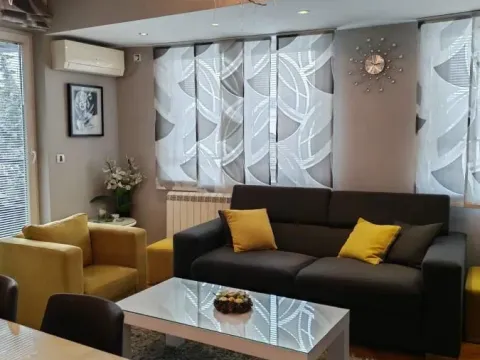 Rent, three bedroom apartment, 65m², Centar, Kragujevac - image 1