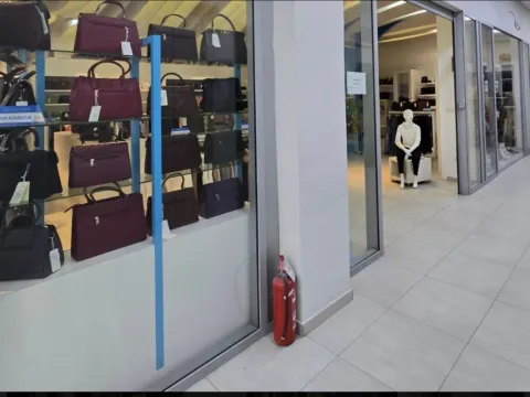 Sale, office space, 64m², Radanovići, Kotor - image 4