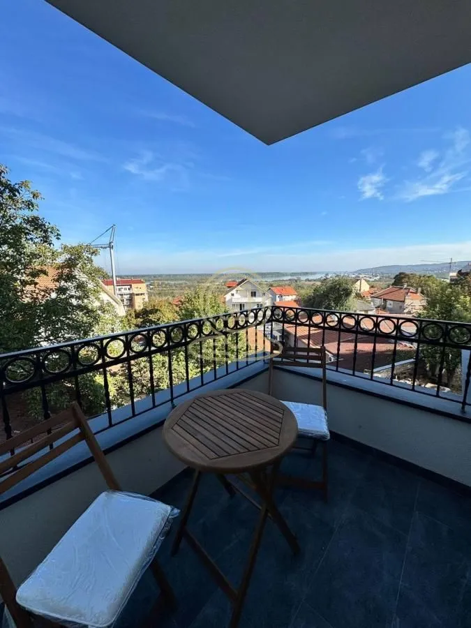 Rent, three bedroom apartment, 58m², Bogoslovija, Palilula Sve Podlokacije