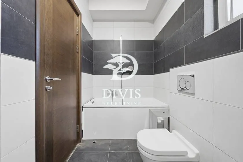 Izdavanje, stan, 205m², Dedinje Sve Podlokacije, Beograd