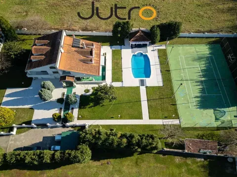 Izdavanje, kuća, 930m², Podgorica, Crna Gora - image 10