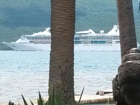 Izdavanje, dvosoban stan, 80m², Igalo, Herceg Novi - image 6
