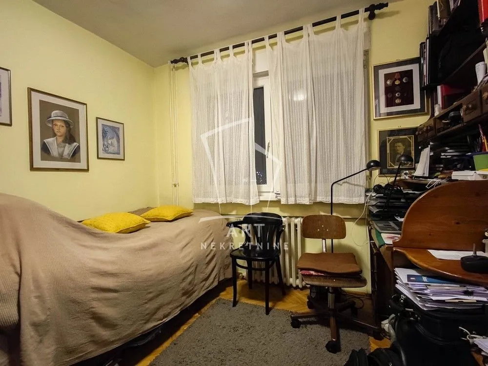 Sale, three bedroom apartment, 88m², Lipov Lad, Zvezdara Sve Podlokacije