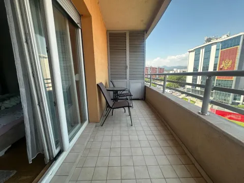 Prodaja, garsonjera, 33m², City Kvart, Podgorica - image 3