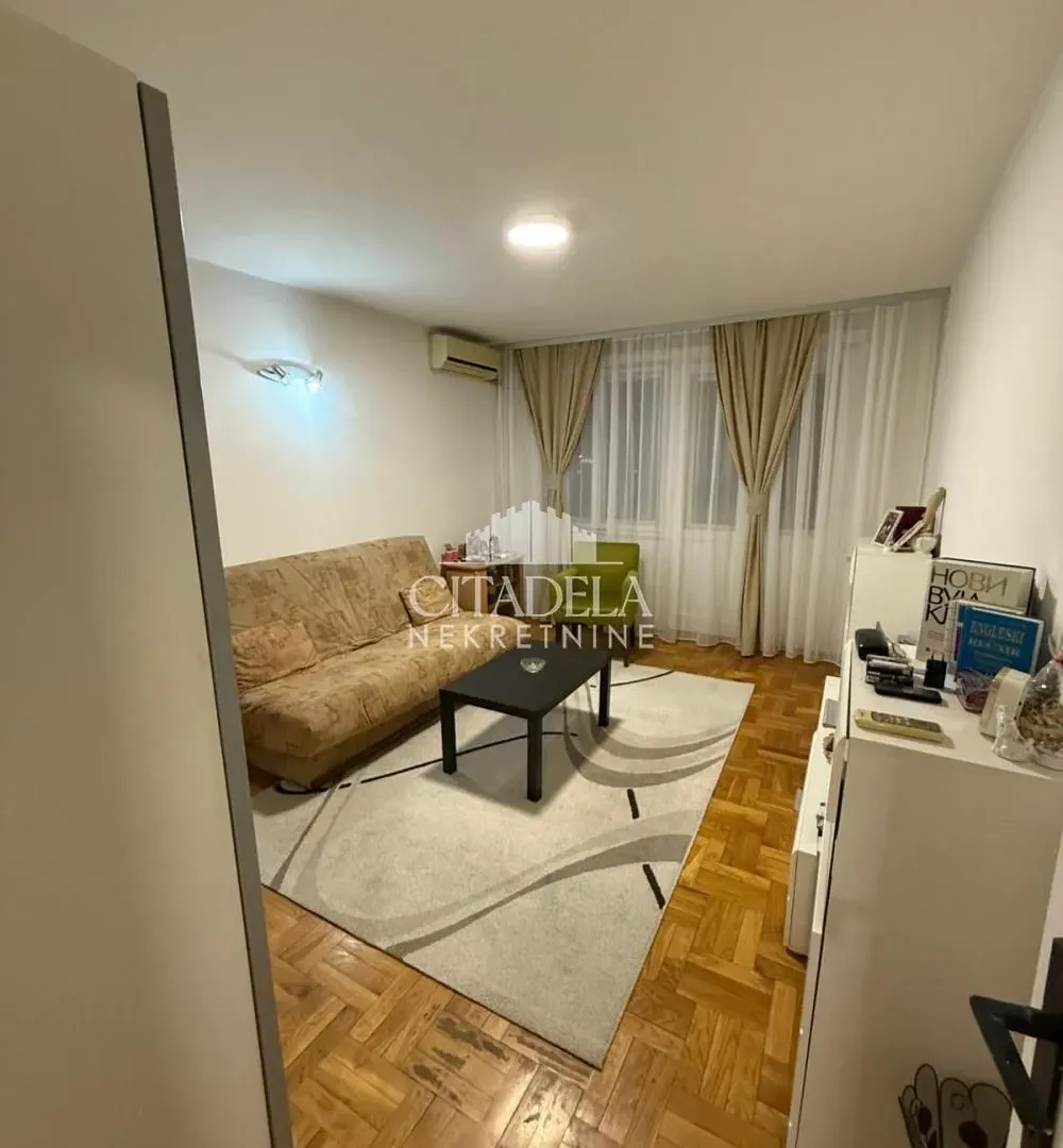 Prodaja, trosoban stan, 71m², Autokomanda, Voždovac Sve Podlokacije