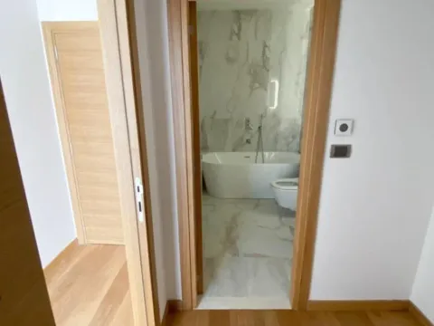 Izdavanje, trosoban stan, 119m², Kruševac, Podgorica - image 3