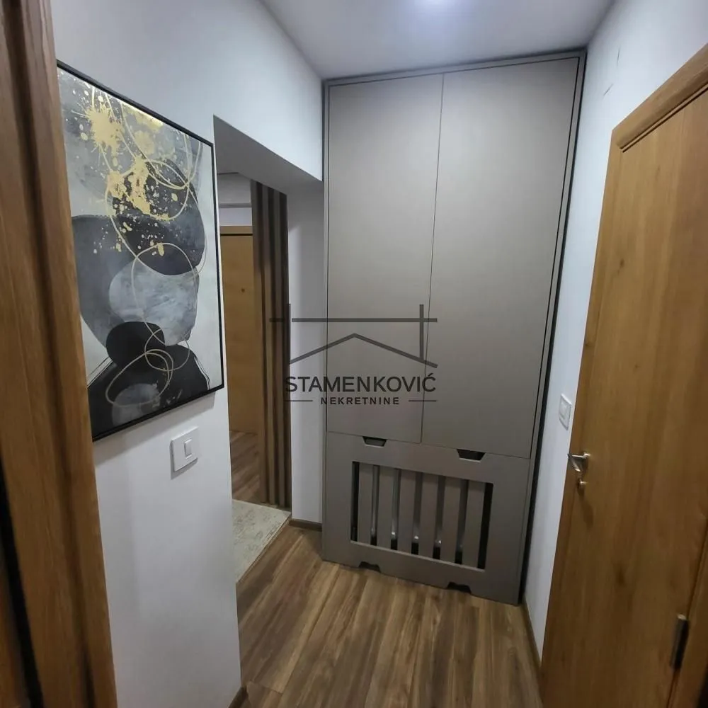 Izdavanje, dvosoban stan, 46m², Socijalno, Novi Sad Sve Podlokacije