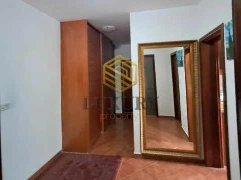 Sale, three bedroom apartment, 130m², Gorica C, Podgorica - image 10