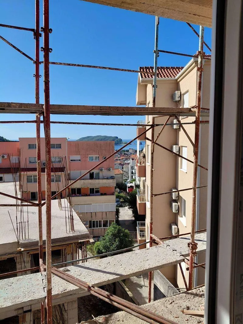 Prodaja, dvosoban stan, 63m², Lazi, Budva