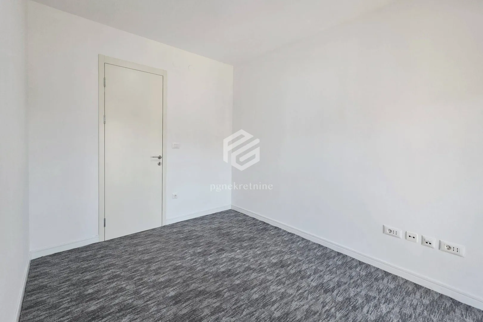 Rent, two bedroom apartment, 84m², Podgorica, Crna Gora