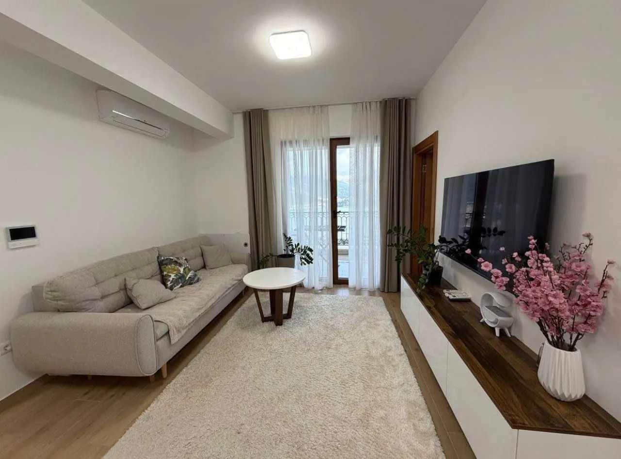Sale, two bedroom apartment, 54m², Centar, Budva