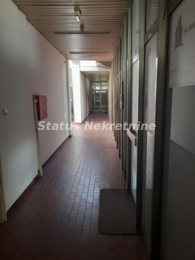 Rent, office space, 26m², Novo naselje, Novi Sad