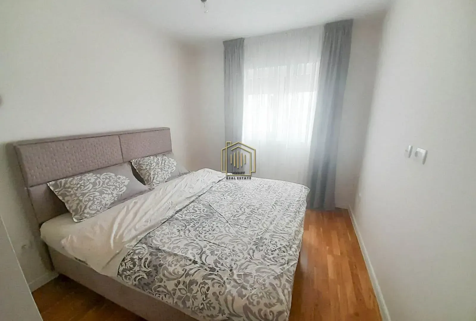 Izdavanje, jednosoban stan, 42m², Pobrežje, Podgorica
