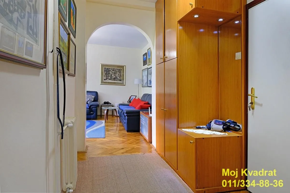 Prodaja, četvorosoban stan, 87m², Karaburma, Palilula Sve Podlokacije