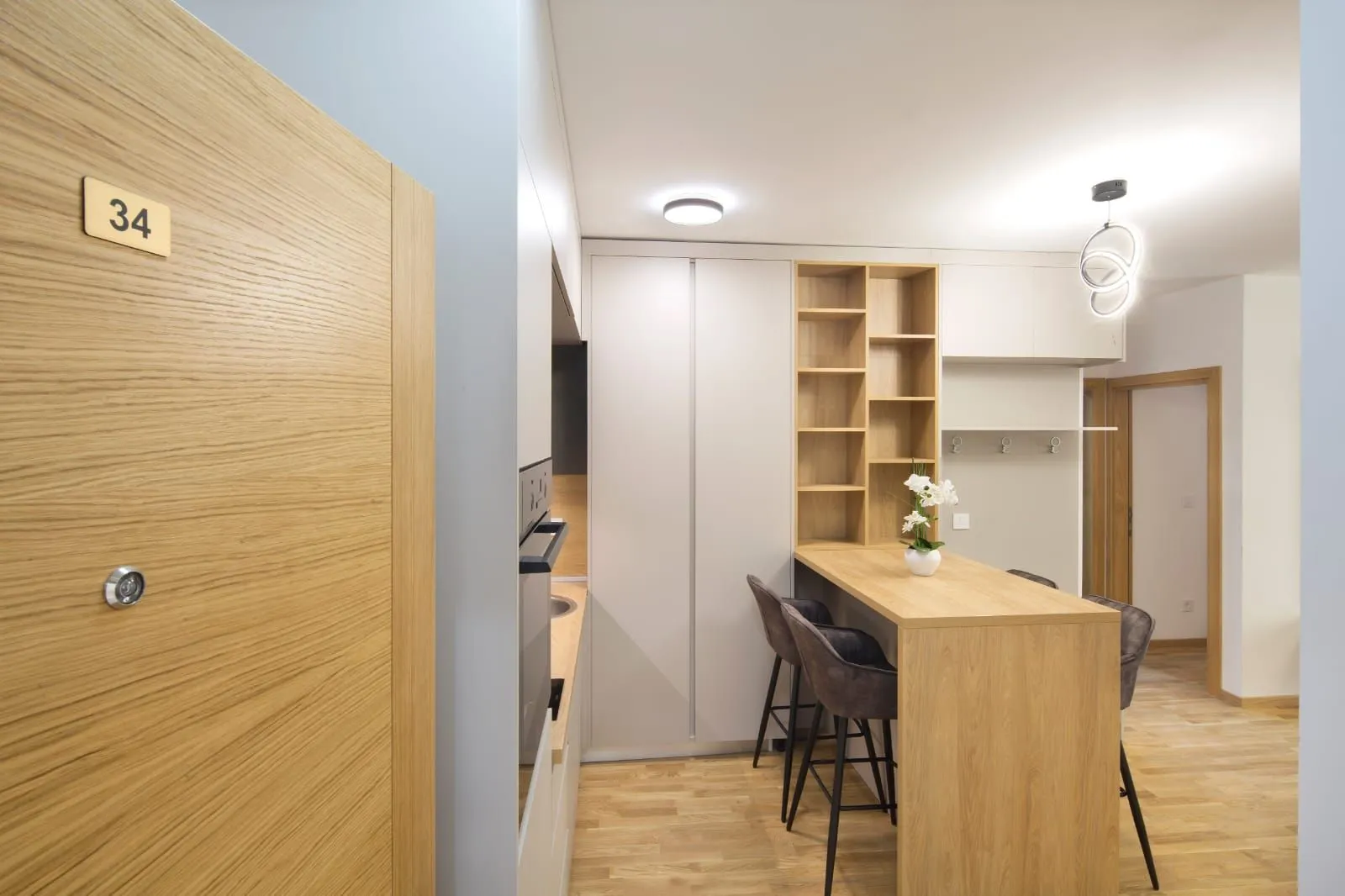 Sale, two bedroom apartment, 55m², Bečići, Budva