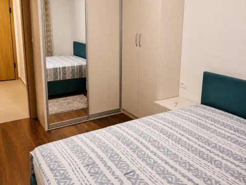 Izdavanje, jednosoban stan, 53m², Master Kvart, Podgorica - image 4