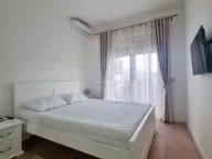Rent, three bedroom apartment, 90m², Bečići, Budva - image 6