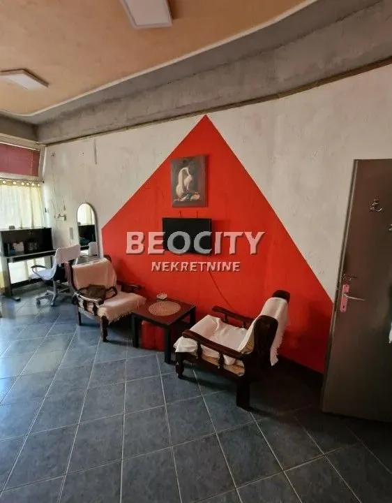 Prodaja, dvosoban stan, 57m², Centar, Novi Sad