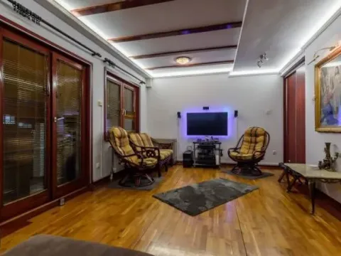 Prodaja, četvorosoban stan, 104m², Donji Dorćol, Dorćol Sve Podlokacije - image 2