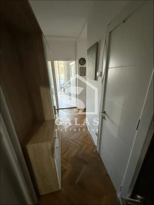 Izdavanje, dvosoban stan, 59m², Karaburma, Palilula Sve Podlokacije