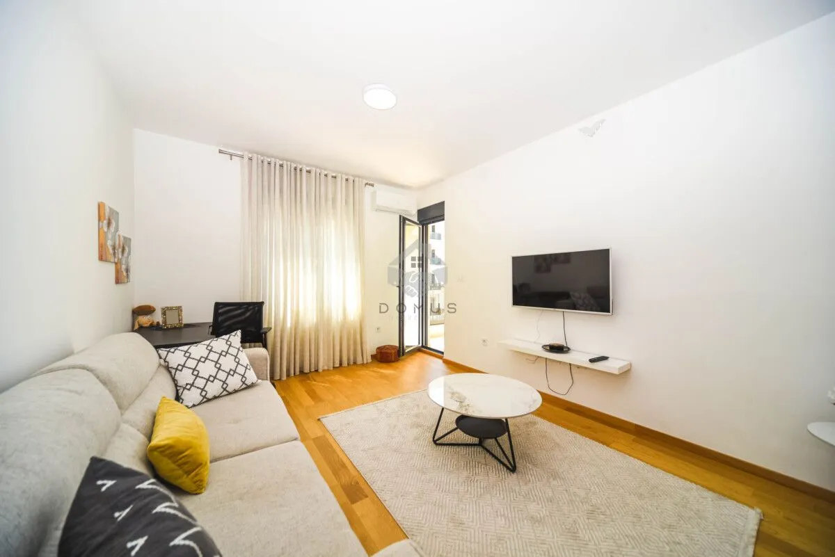 Rent, one bedroom apartment, 45m², City Kvart, Podgorica