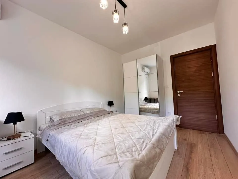 Rent, one bedroom apartment, 48m², Centar, Budva