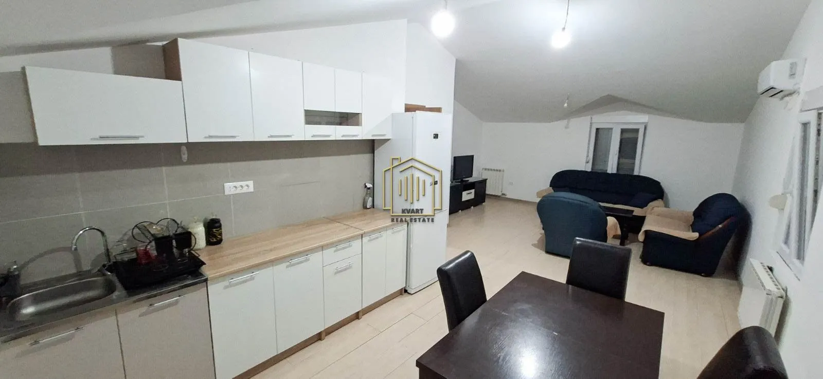 Izdavanje, dvosoban stan, 80m², Donja Gorica, Podgorica