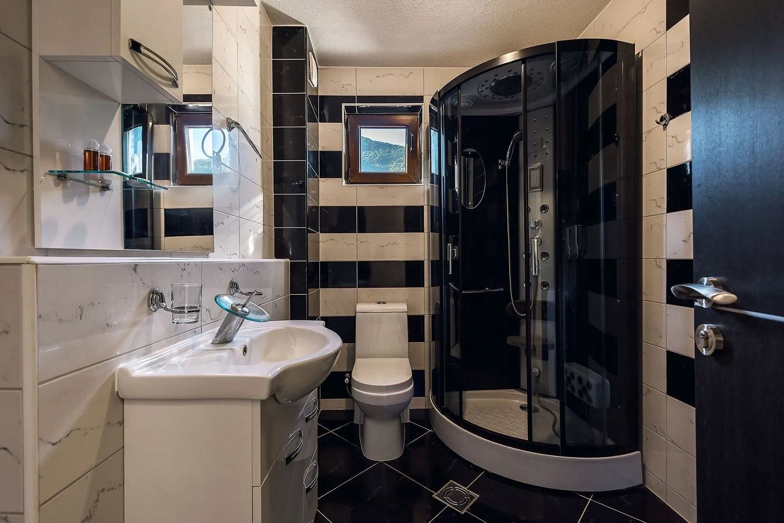 Stan-na-dan, dvosoban stan, 51m², Budva, Crna Gora