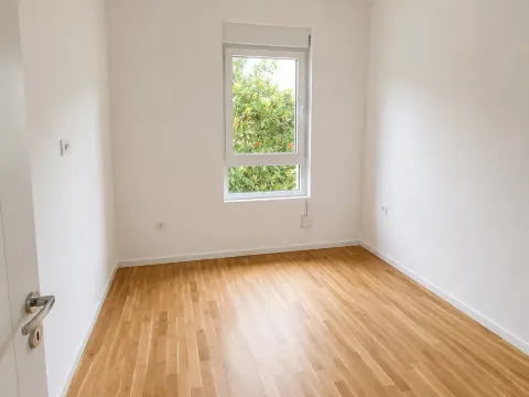 Prodaja, jednosoban stan, 46m², Momišići, Podgorica - image 5