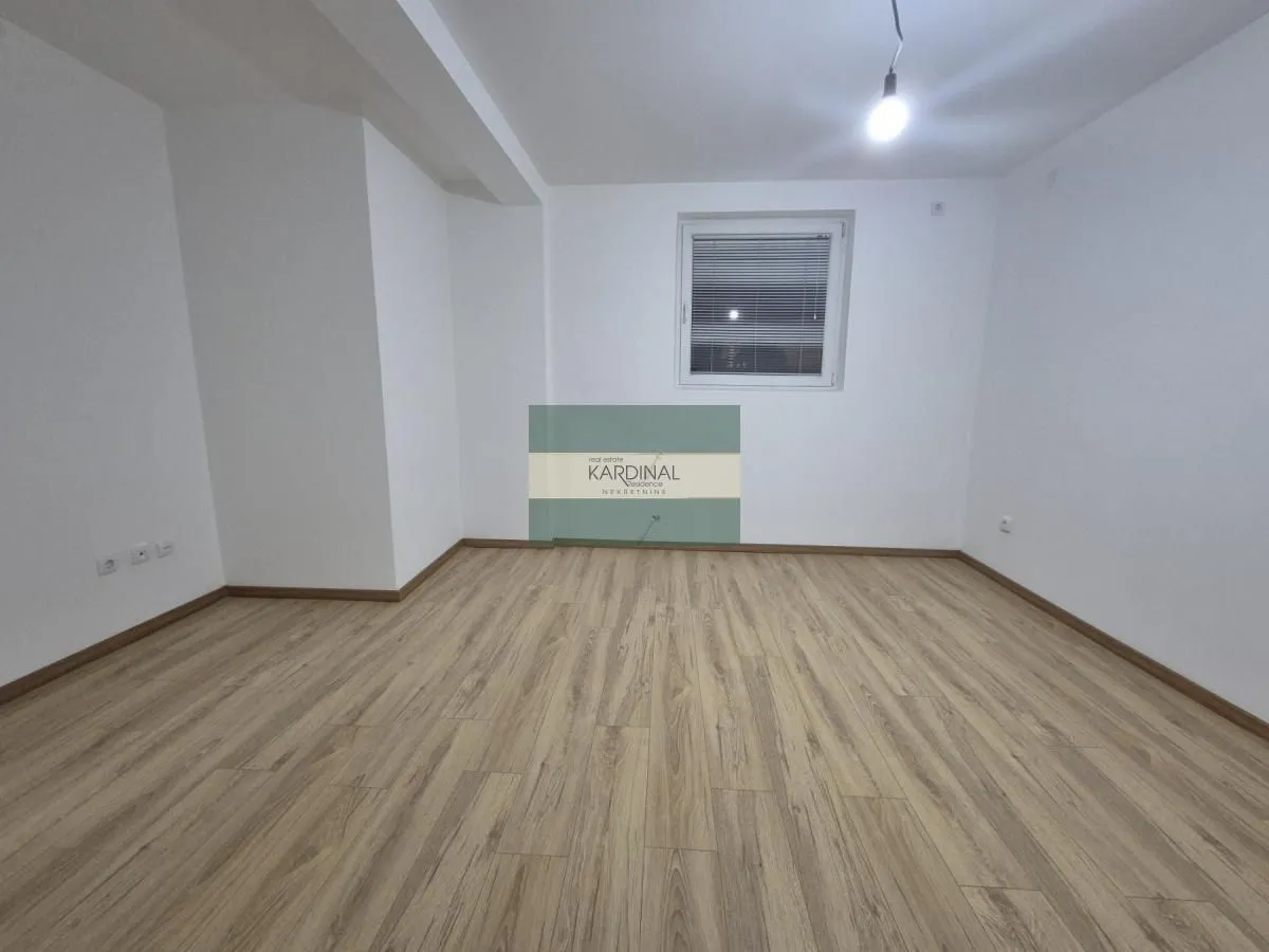 Prodaja, trosoban stan, 83m², Centar, Jagodina