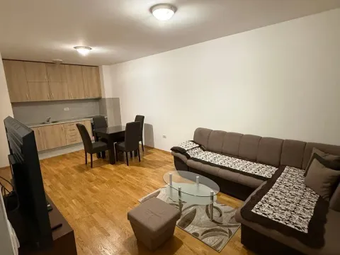 Stan in Stari Aerodrom