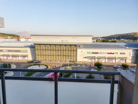 Rent, two bedroom apartment, 68m², City Kvart, Podgorica - image 12