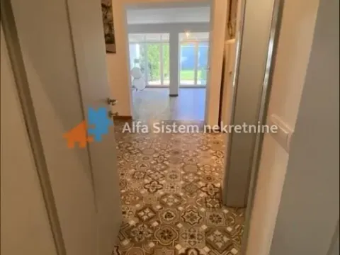 Rent, house, 280m², Savski Venac, Beograd - image 46