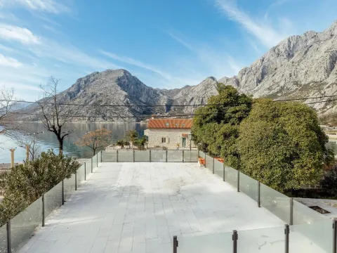 Sale, house, 380m², Ljuta, Kotor - image 19