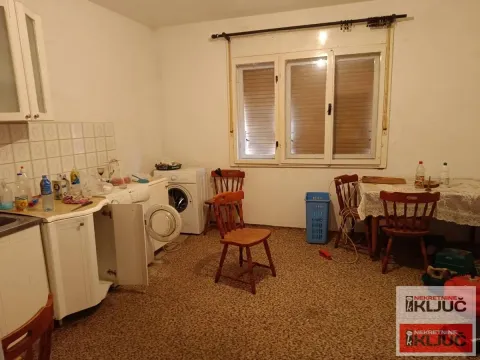 Prodaja, kuća, 168m², Sremski Karlovci, Novi Sad - image 12