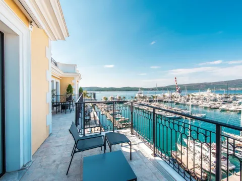 Sale, three bedroom apartment, 252m², Porto Montenegro, Tivat - image 6