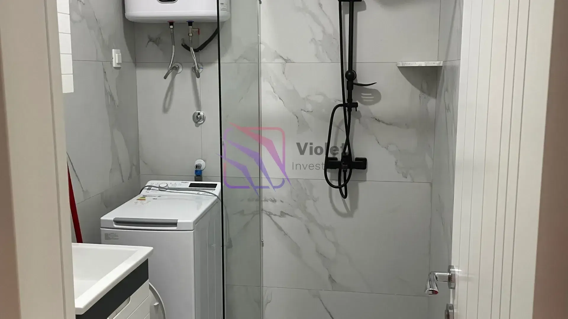 Izdavanje, jednosoban stan, 39m², Central Point, Podgorica