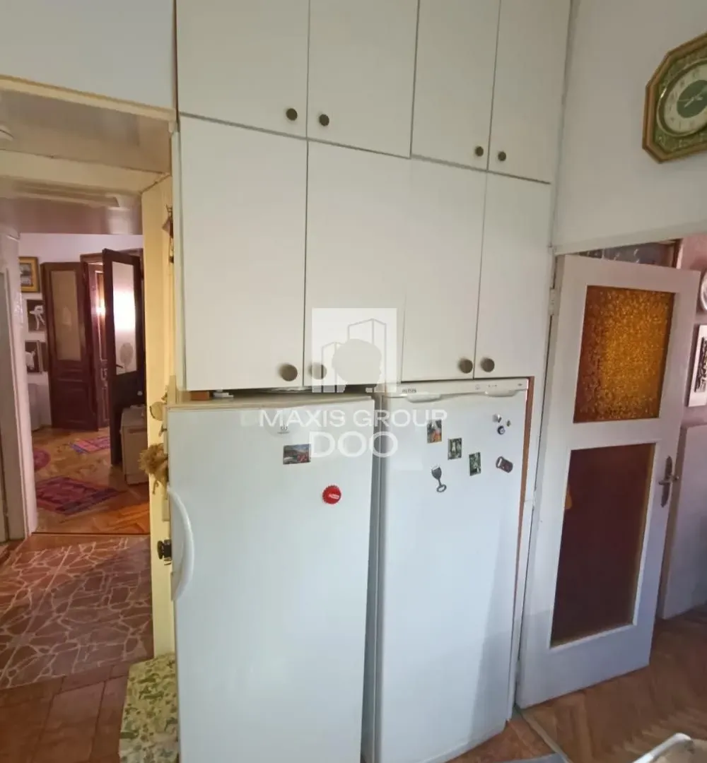 Sale, three bedroom apartment, 96m², Kalenić Pijaca, Vračar Sve Podlokacije