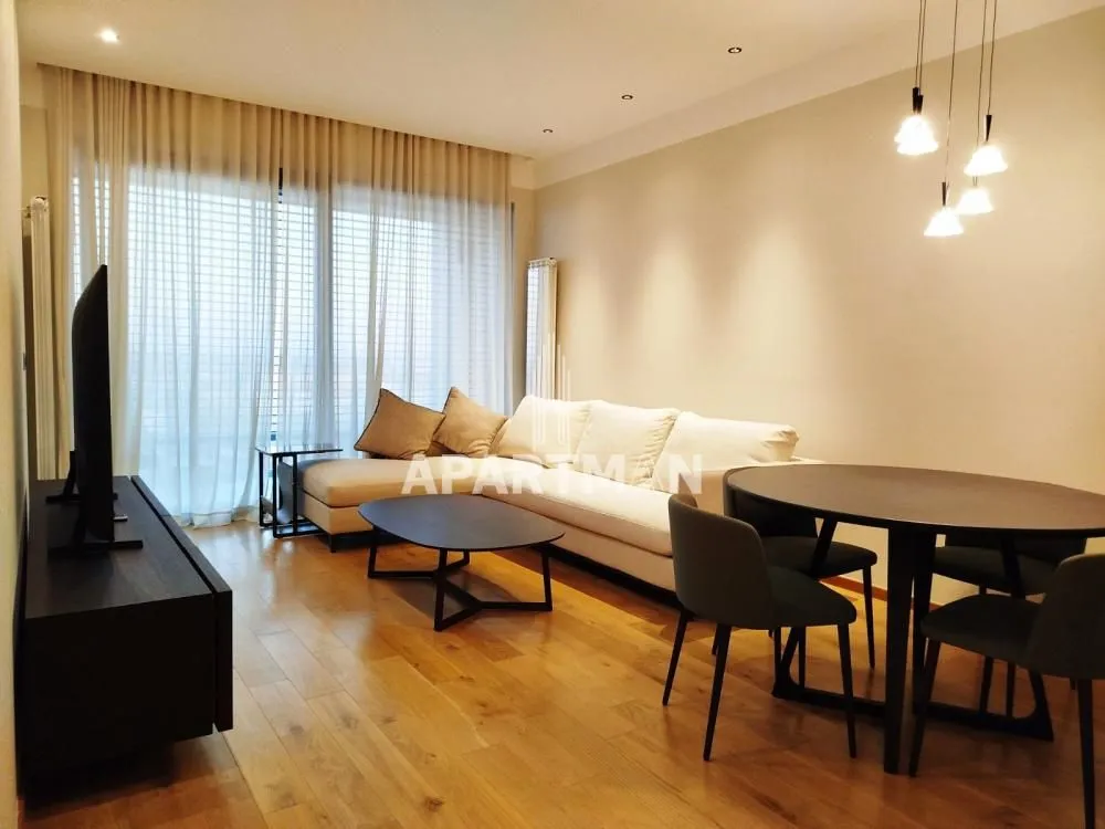 Izdavanje, četvorosoban stan, 89m², Stari Grad, Beograd
