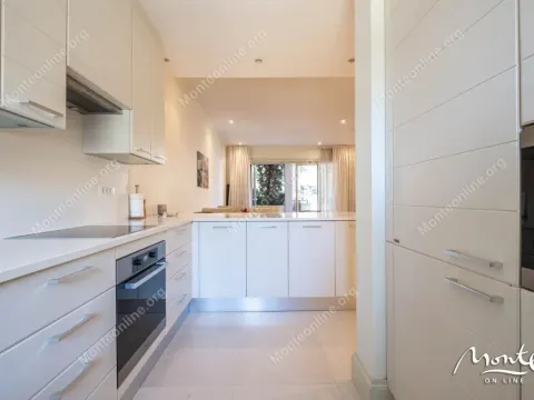 Sale, two bedroom apartment, 115m², Porto Montenegro, Tivat - image 10