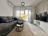 Izdavanje, jednosoban stan, 45m², Preko Morače, Podgorica - image 1