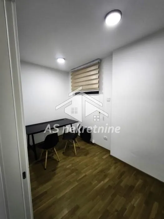 Rent, three bedroom apartment, 60m², Južni Bulevar, Vračar Sve Podlokacije