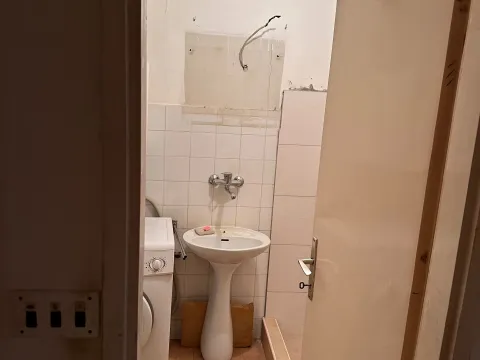 Sale, studio apartment, 35m², Cetinje, Crna Gora - image 3