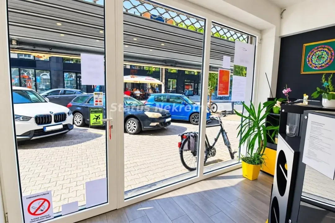 Rent, office space, 77m², Stari grad, Novi Sad