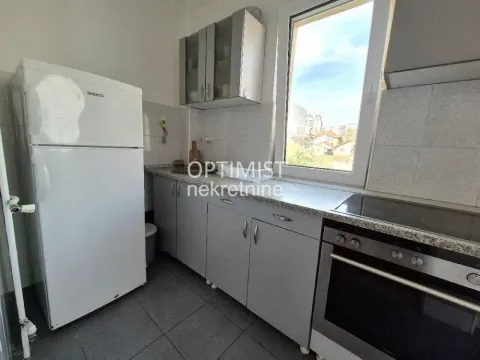 Rent, three bedroom apartment, 84m², Južni Bulevar, Vračar Sve Podlokacije - image 5