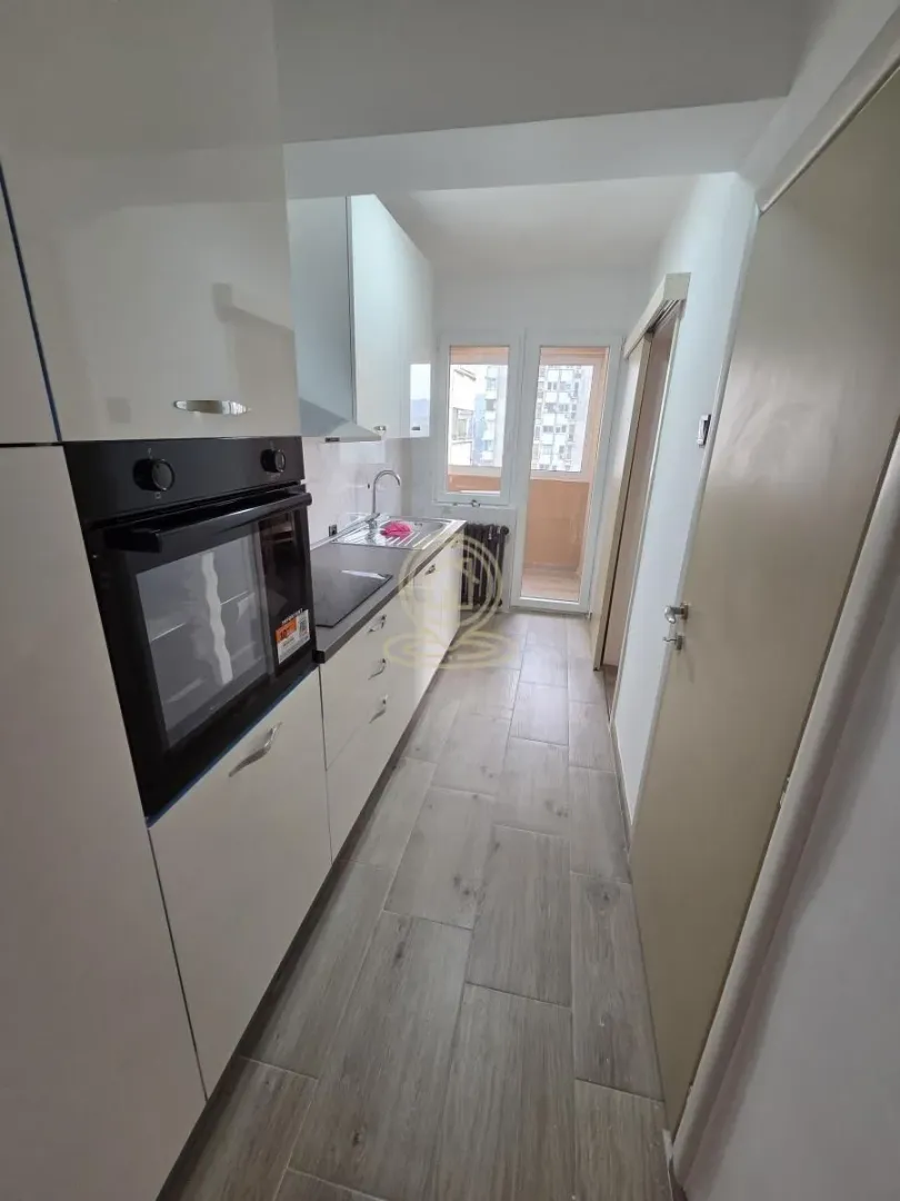 Prodaja, trosoban stan, 70m², Medijana, Niš