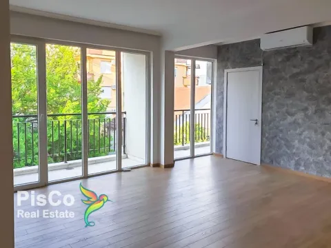 Izdavanje, trosoban stan, 90m², Momišići, Podgorica - image 1