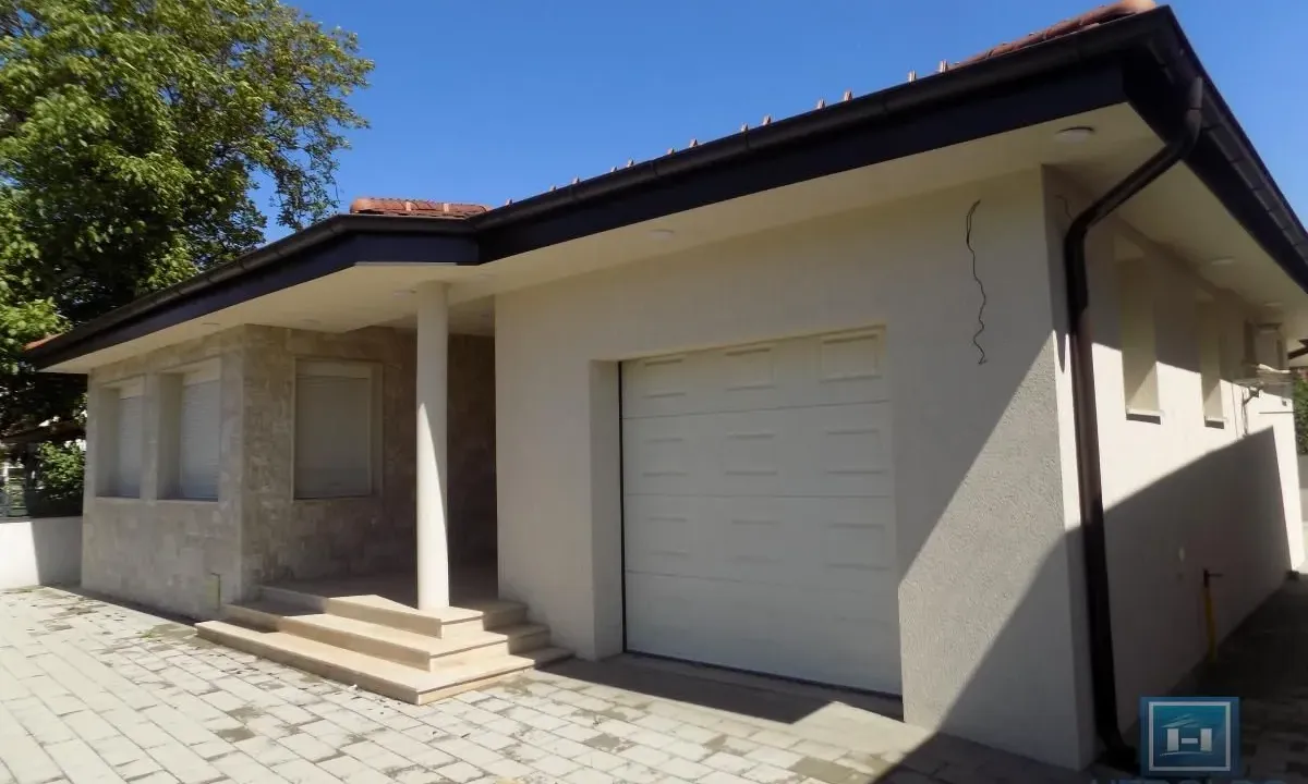 Prodaja, kuća, 192m², 4. juli, Paraćin